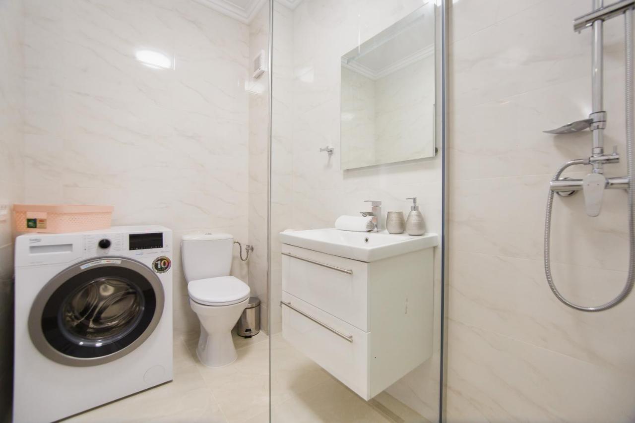 Apartament Trio Orange Oradea Zewnętrze zdjęcie