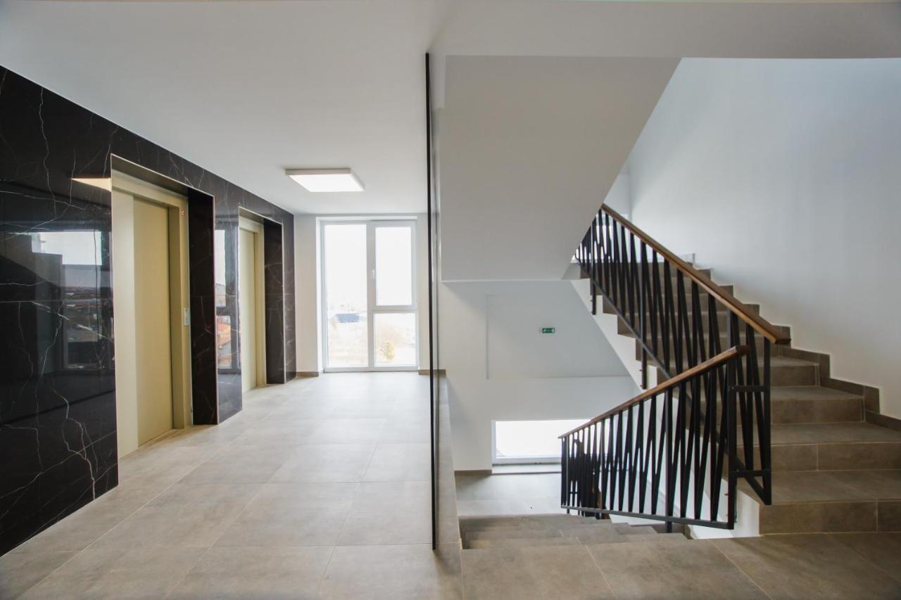 Apartament Trio Orange Oradea Zewnętrze zdjęcie