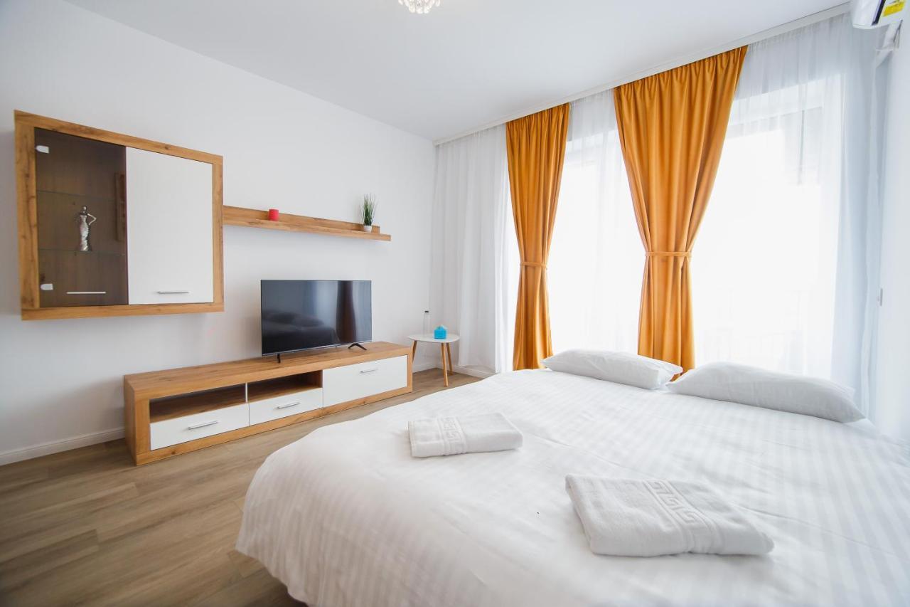 Apartament Trio Orange Oradea Zewnętrze zdjęcie